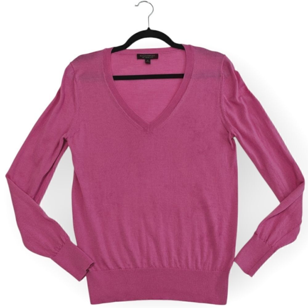 Banana Republic 100% Merino Wool Pink V-Neck Sweater SZ M